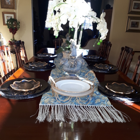 Vintage blue beaded 13 1/4 in placemats - Picture 4 of 15